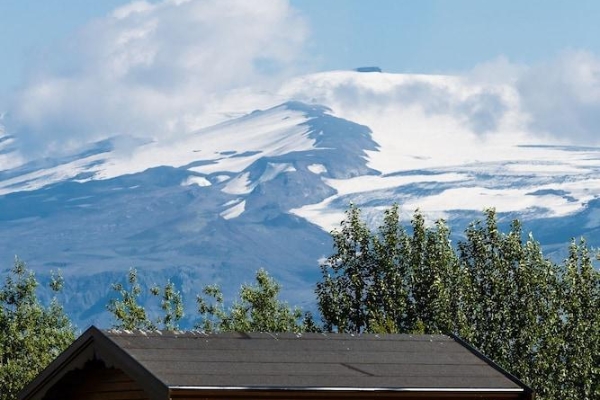 Hotel Hellisholar Cottages (Hlíðarendi)